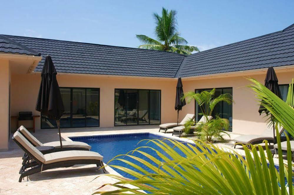 Diani Hostel Diani Beach Bagian luar foto
